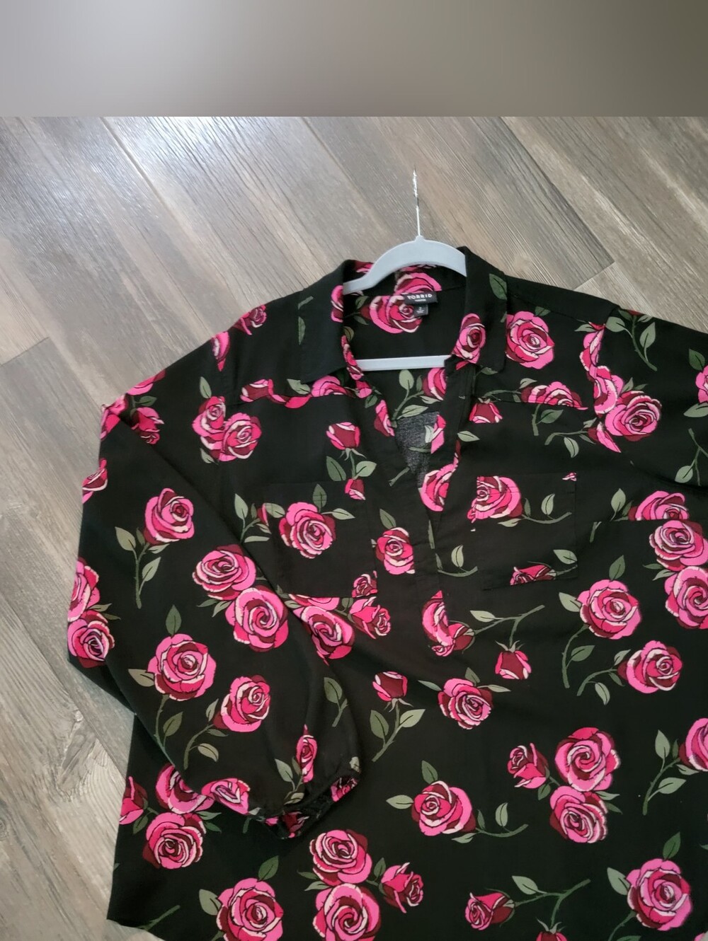 Womens Black blouse with Pink Rose design. Tunic style With Elastic Cuffs.